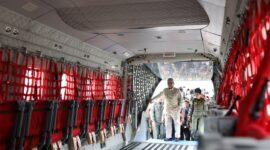 Menteri Pertahahan Prabowo Subianto menyerahkan lima pesawat NC-212i buatan PT Dirgantara Indonesia (PTDI). (Dok. Tim Meida Prabowo Subianto)
