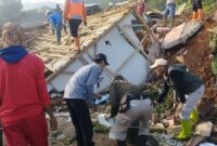 Tanah longsor yang terjadi di Desa Kendan, kecamatan Nagreg, Kabupaten Bandung Bara. (Dok.  BPBD Kabupaten Bandung Barat)